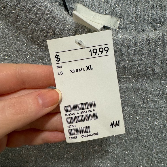 NWT H&M Tinsel Sparkly Sweater - Picture 2 of 5